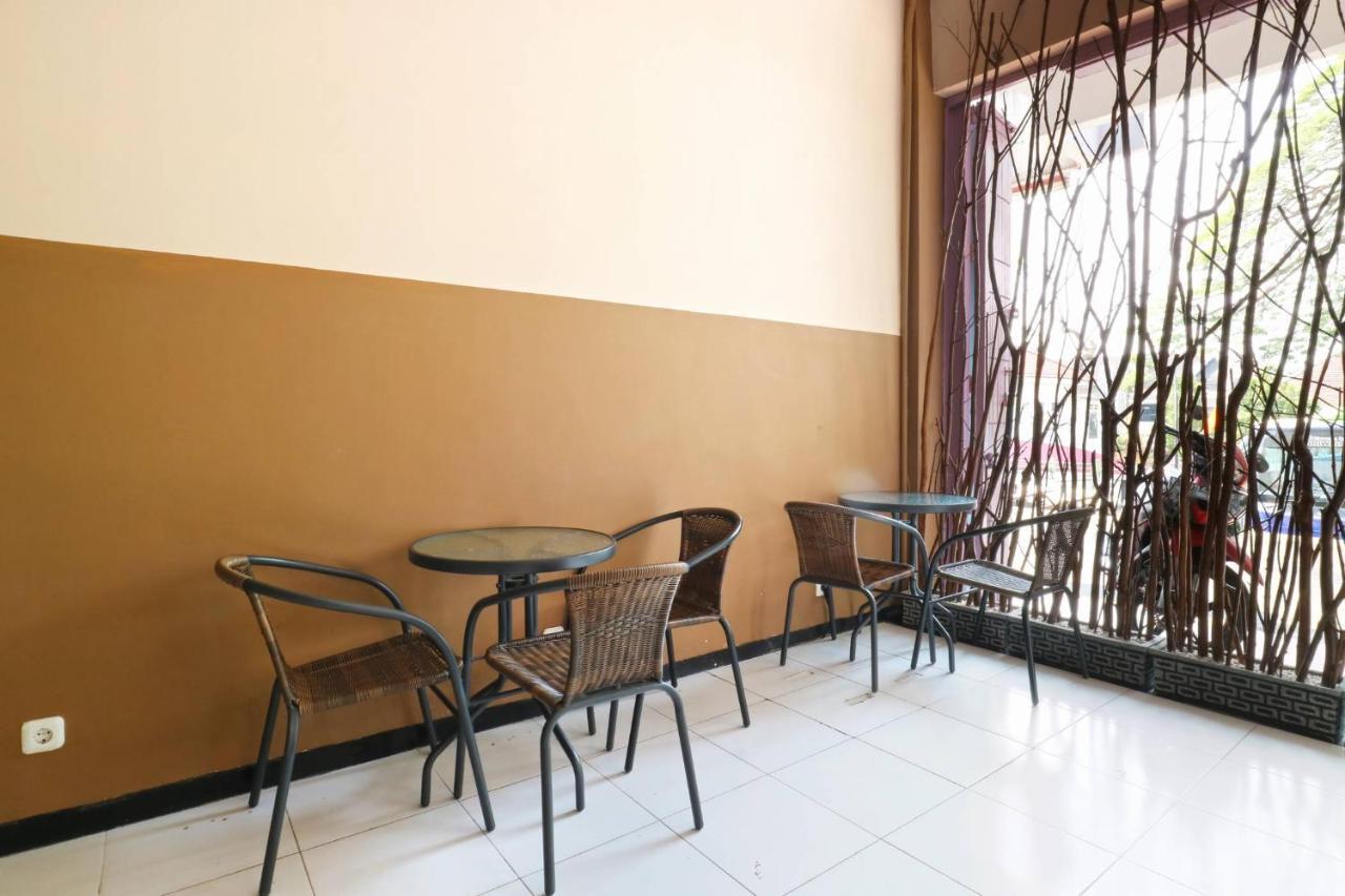 Pondok Backpacker City Square Malang Exterior foto