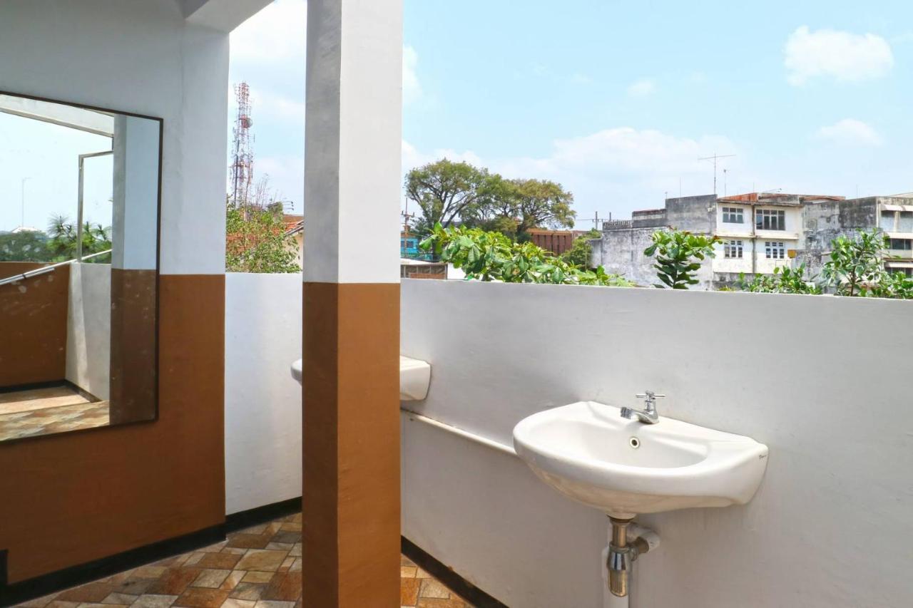 Pondok Backpacker City Square Malang Exterior foto